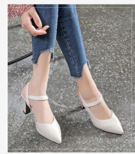 Coarse order shoes, soft leather high heels